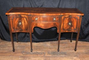 Anticuario Sheraton Buffet Buffet Buffet Flame Mahogany 1920s