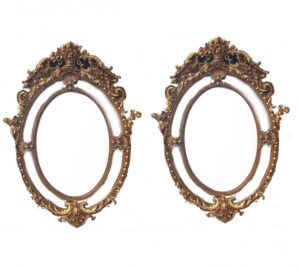 Par de grandes espejos dorados - Oval Luis XVI Rococó