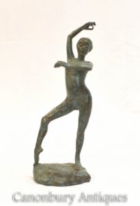 Estatua de bailarina de ninfa etrusca de bronce - Arte clásico