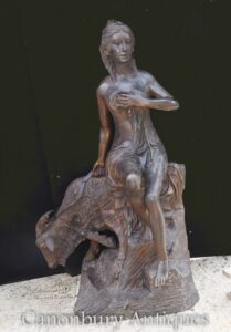 Gran estatua de bronce Diana y Ram - Diosa clásica del jardín Artemisa