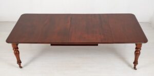 Mesa de comedor extensible William IV antigua de caoba