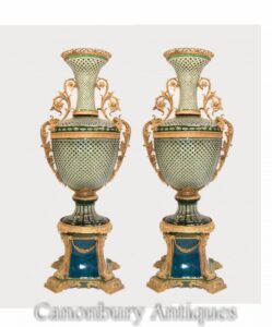 Pareja de jarrones de vidrio Empire - Monumentales urnas de pedestal doradas