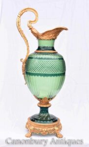 Urna de vidrio Imperio francés - Jarra cortada Ewer Dorada